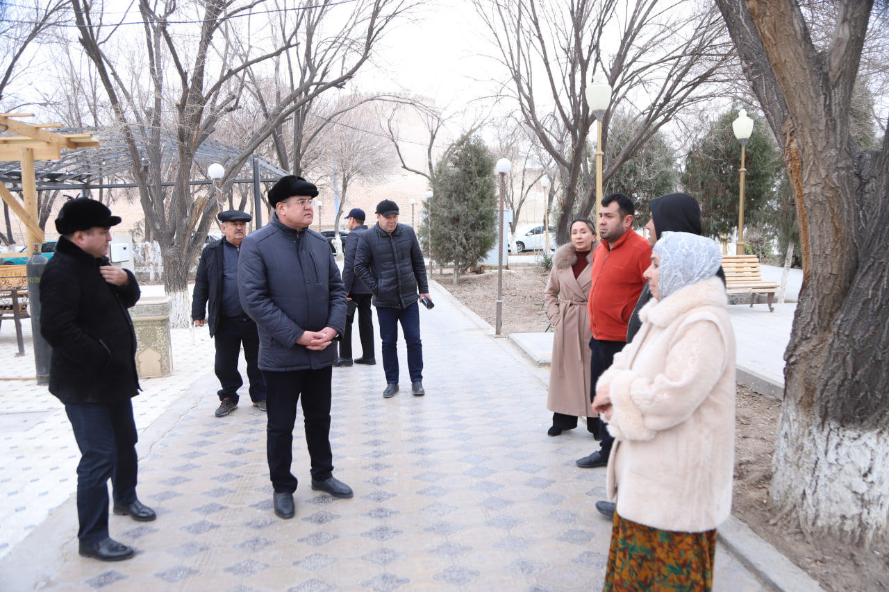Shahar hokimi Yangi Turmush mahallasida tadbirkorlar bilan uchrashdi
